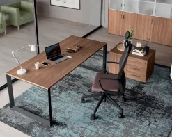 Scrivania direzionale in legno E ufficio completo stratos plus  a marchio Flycom con forte sconto