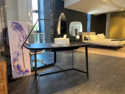 Scrivania direzionale in legno Mathieu Poliform in offerta