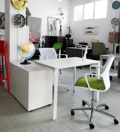 Scrivania direzionale in legno Andrea - postazione home officecon sedia a marchio Las mobili a prezzi convenienti