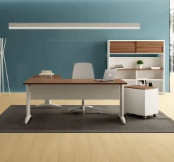 Scrivania direzionale Oxi in legno Las mobili a prezzo scontato