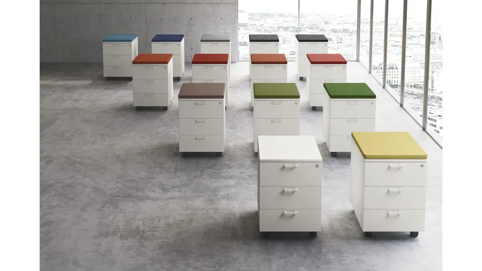 Scrivania direzionale Oxi in legno Las mobili a prezzo scontato