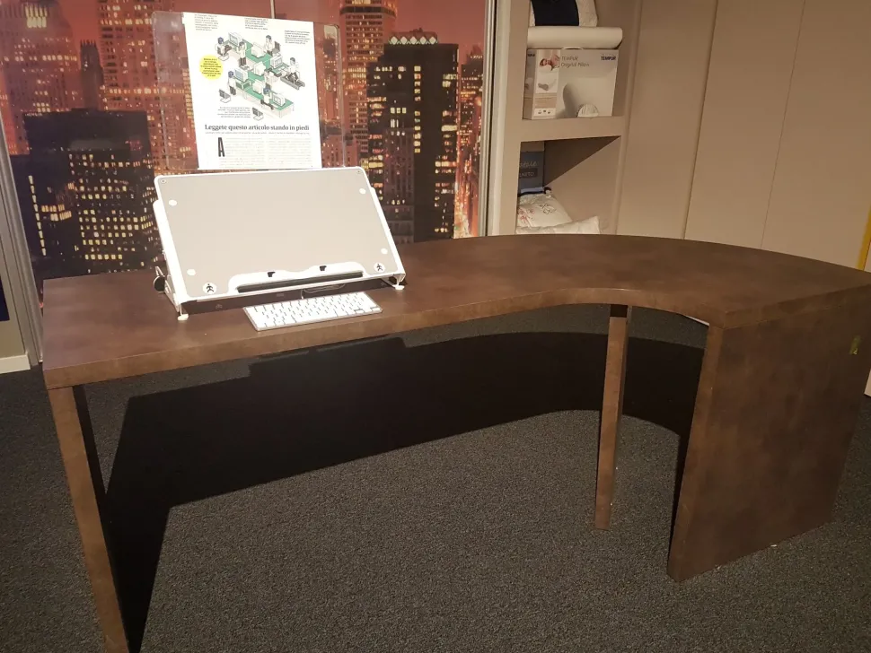 Scrivania Falma Italia in legno a prezzo Outlet.