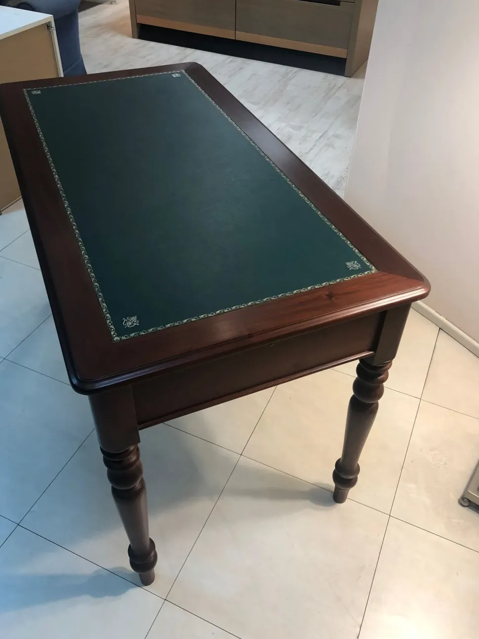 Scrivania in legno Scrittoio classico a marchio Manara in offerta