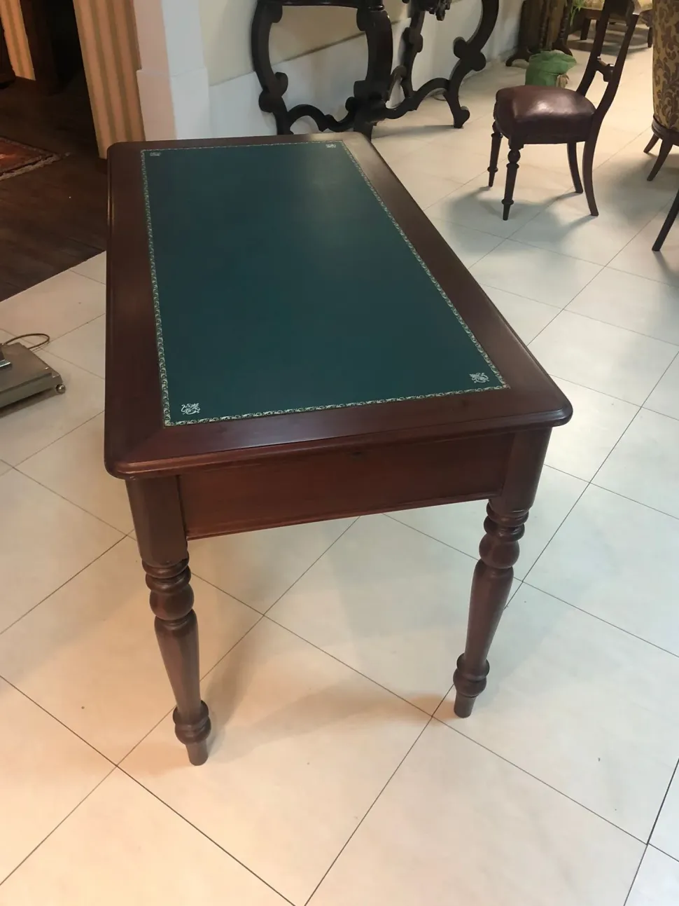 Scrivania in legno Scrittoio classico a marchio Manara in offerta