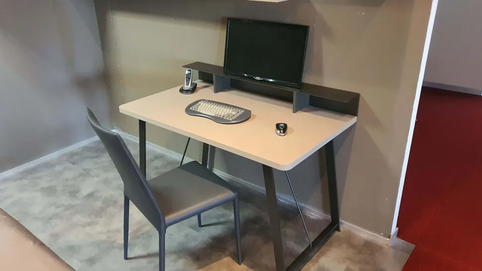 Scrivania in metallo Atlante Tomasella in offerta