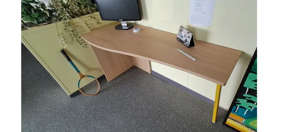 Scrivania operativa Sr12 in altro Moretti compact camerette a prezzo Outlet