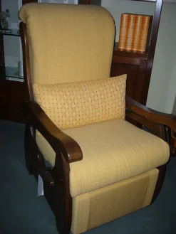 Sedia a poltroncina in legno Chiara Offerta Outlet