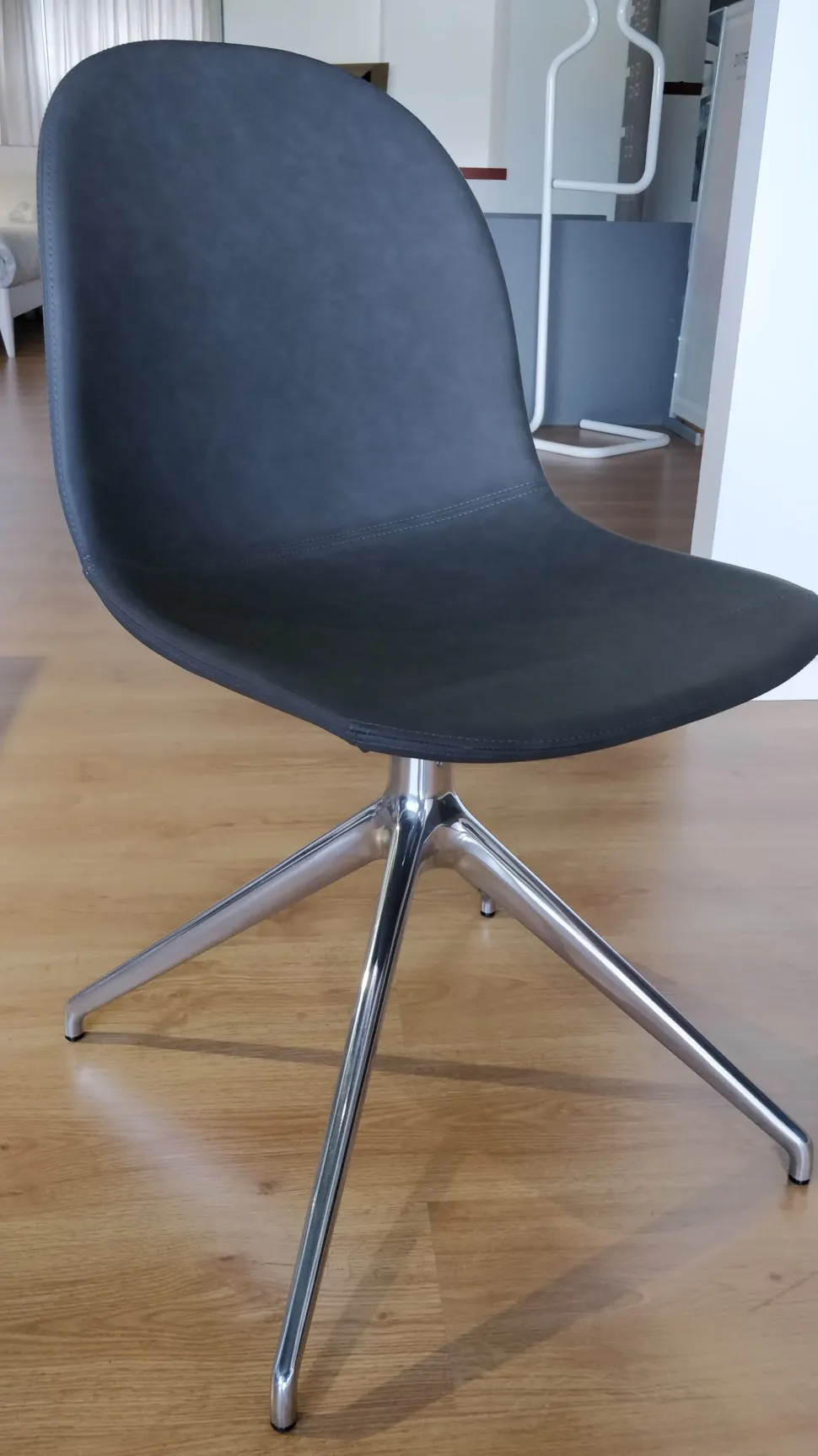 Sedia Academy Connubia con uno sconto vantaggioso