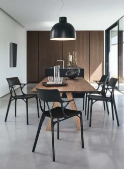 Sedia A.i. di Kartell: contatta il venditore per scoprire il prezzo