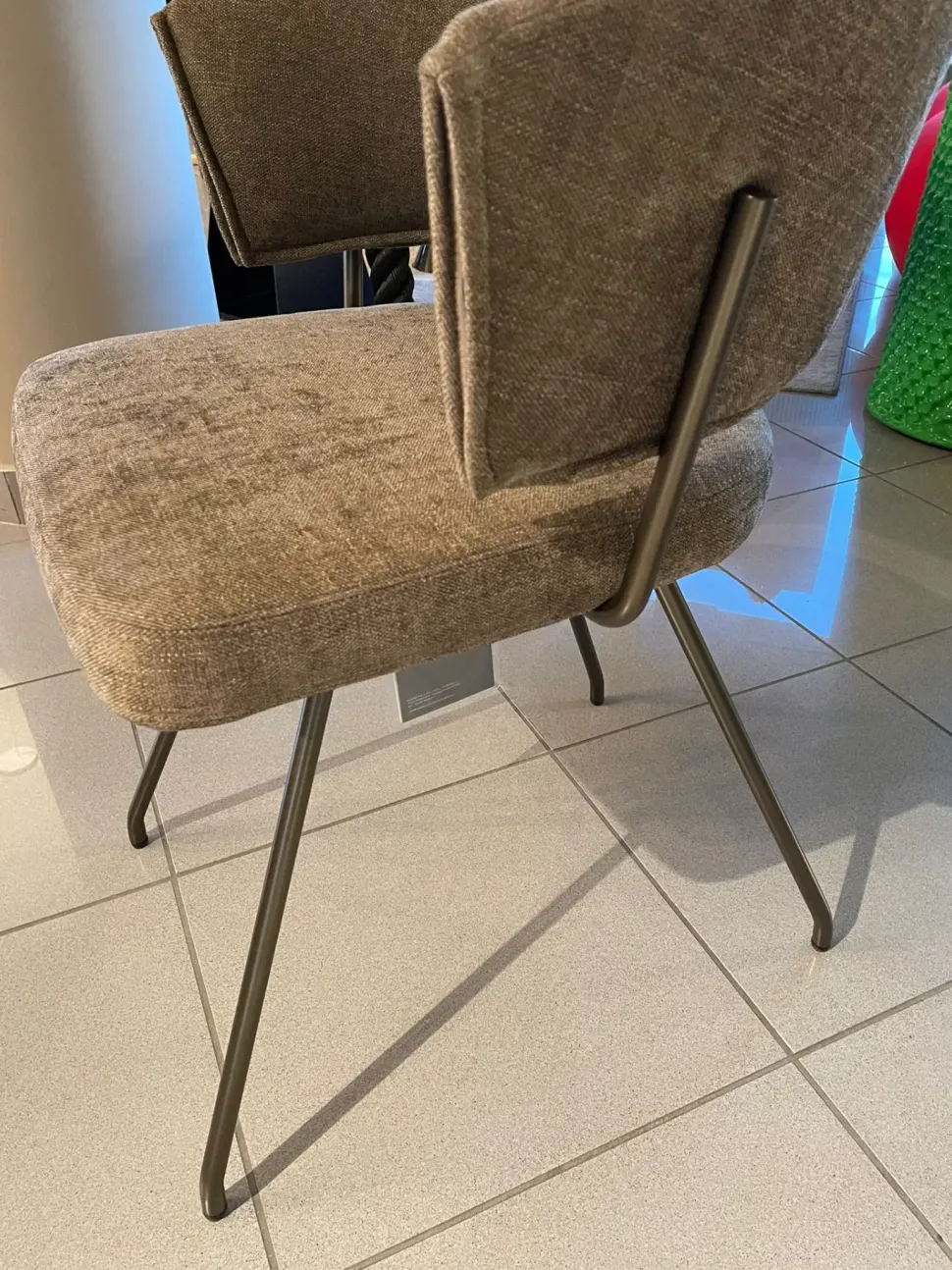 Sedia con braccioli Bahia di Bonaldo a prezzo scontato