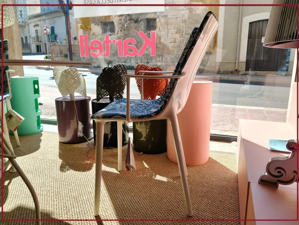 Sedia con braccioli Hhh di Kartell a prezzo scontato