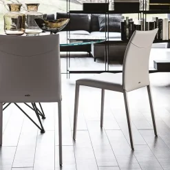 Sedia con braccioli modello Norma a prezzo riservato