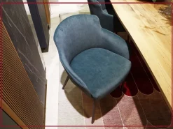 Sedia con braccioli Monaco di Artigianale a prezzo scontato