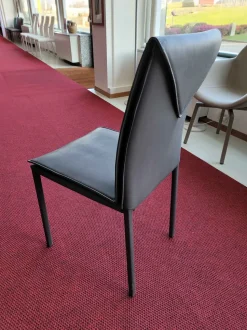 Sedia con schienale medio Boys Ozzio a prezzo ribassato