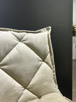 Sedia con schienale medio modello Digione a prezzo riservato