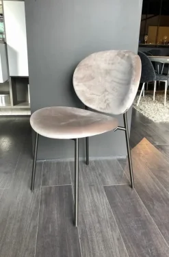 Sedia con schienale medio modello Ines a prezzo riservato