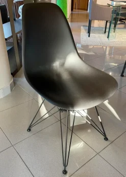 Sedia da cucina Vitra eames plastic chair di Collezione esclusiva SCONTATA 25%