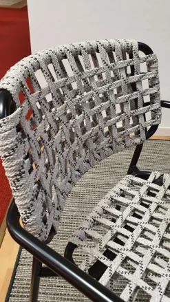 Sedia da giardino modello Yo! Connubia a prezzo scontato