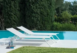 Sedia da giardino modello Snooze Emu a prezzo scontato