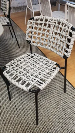 Sedia da giardino Yo! a marchio Connubia con forte sconto