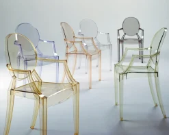 Sedia da soggiorno realizzata in plastica Louis ghost di Kartell