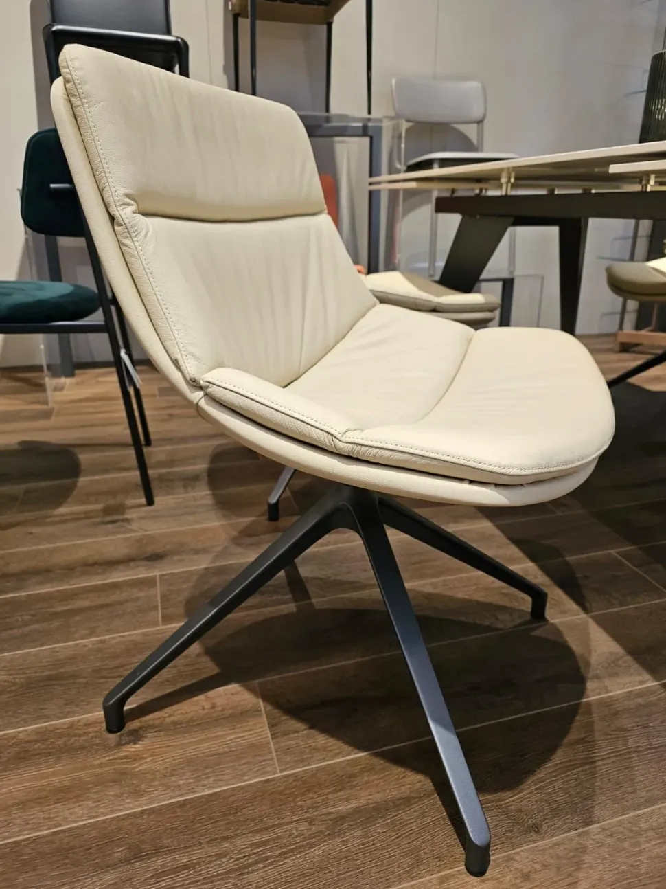 Sedia di Ozzio modello N.4 sveva per ufficio in offerta -30%