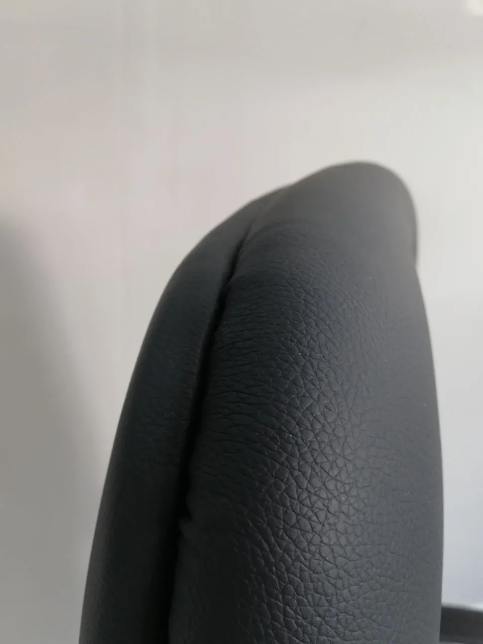 Sedia direzionale Beta direzionale cromata in ecopelle Collezione esclusiva a prezzo scontato