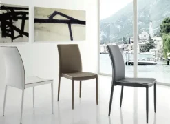 Sedia ecopelle Ella con bordino