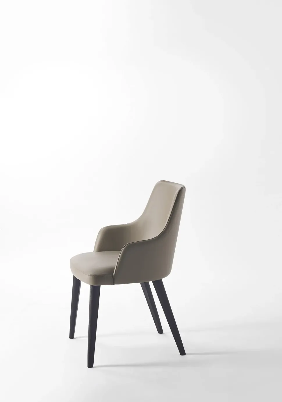 Sedia Eva con braccioli Sangiacomo a prezzo ribassato