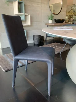 Sedia Filly up da soggiorno realizzata in ecopelle scontata del 31%