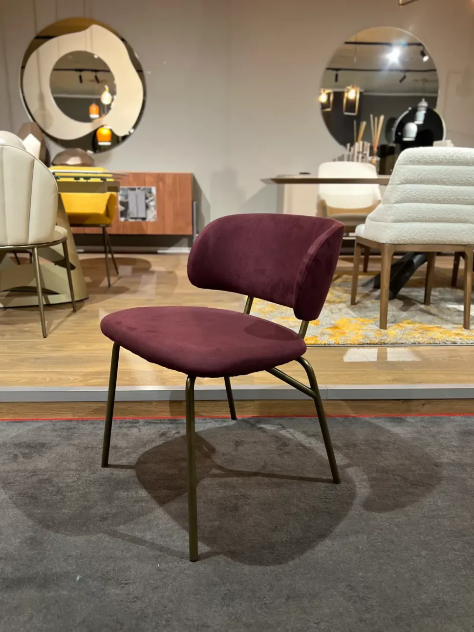 Sedia Futura da cucina realizzata in tessuto scontata del 70%