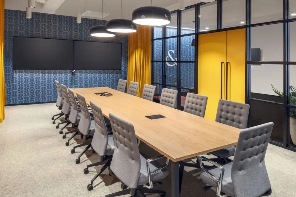 Sedia Id trim per ufficio realizzata in metallo scontata del 20%