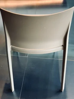 Sedia impilabile 4 riga Desalto a prezzo scontato