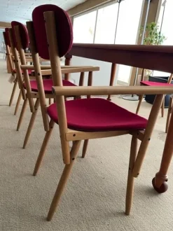 Sedia in legno con braccioli Legno in Offerta Outlet