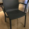 Sedia in plastica con braccioli Lp in Offerta Outlet