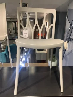 Sedia in plastica impilabile Galaxy in offerta