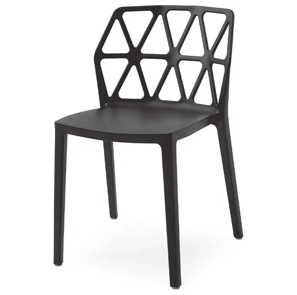 Sedia in plastica modello Alchemia di Connubia