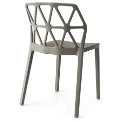 Sedia in plastica modello Alchemia di Connubia