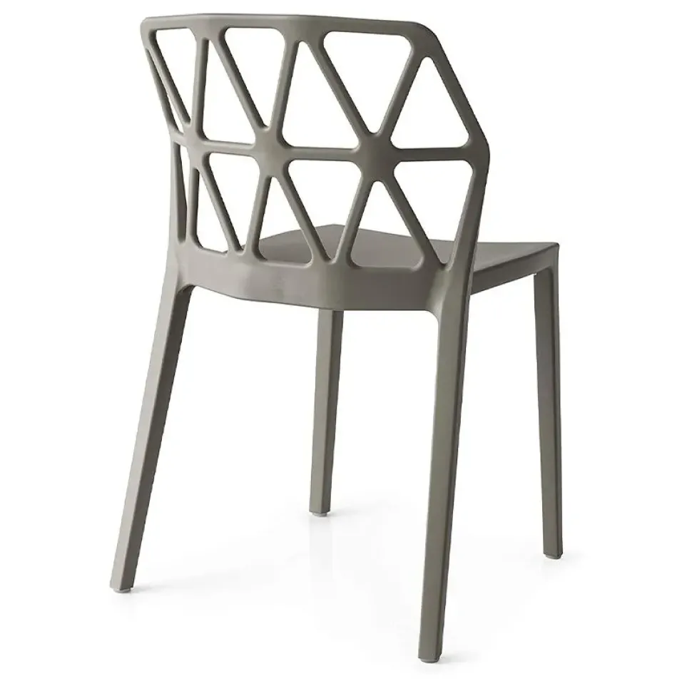 Sedia in plastica modello Alchemia di Connubia