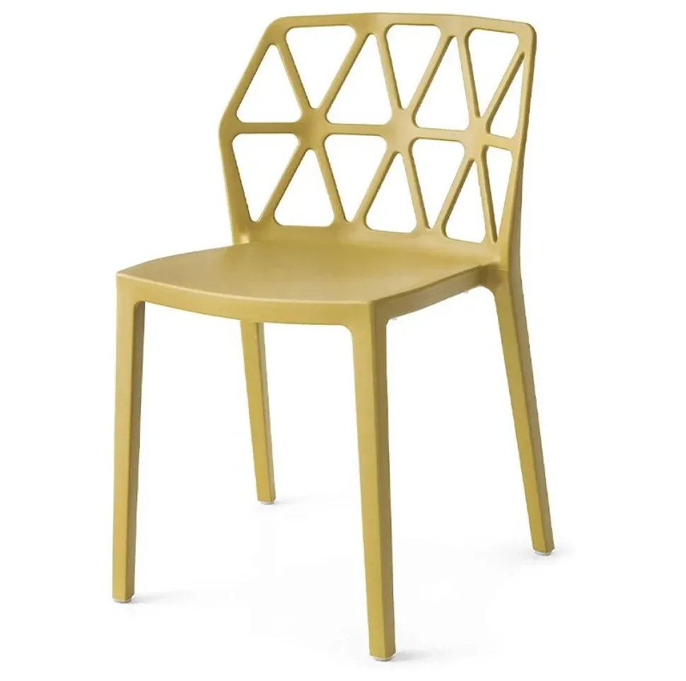 Sedia in plastica modello Alchemia di Connubia