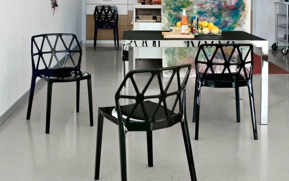 Sedia in plastica modello Alchemia di Connubia