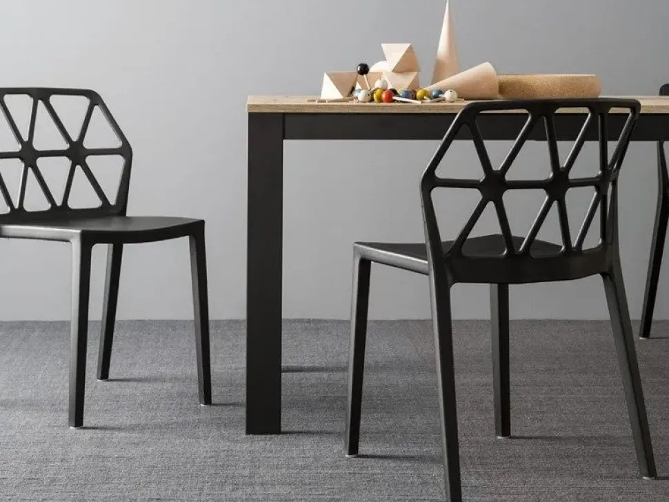 Sedia in plastica modello Alchemia di Connubia