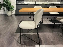 Sedia in tessuto modello Cozy mid di Connubia