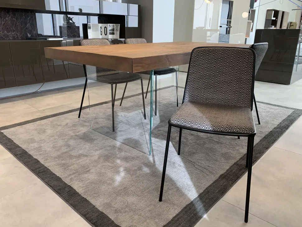 Sedia in tessuto modello Pletra di Lago