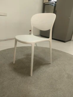 Sedia modello Abby di Connubia a prezzo riservato