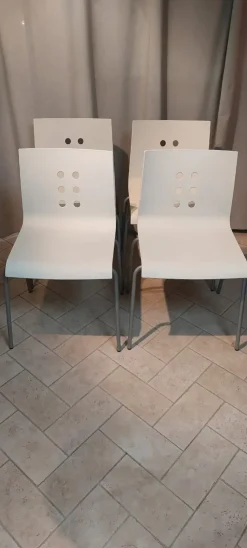 Sedia modello Arca a marchio Doimo cityline scontata del 71%