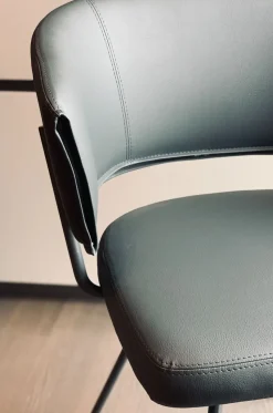 Sedia modello Bahia da soggiorno di Bonaldo -49%