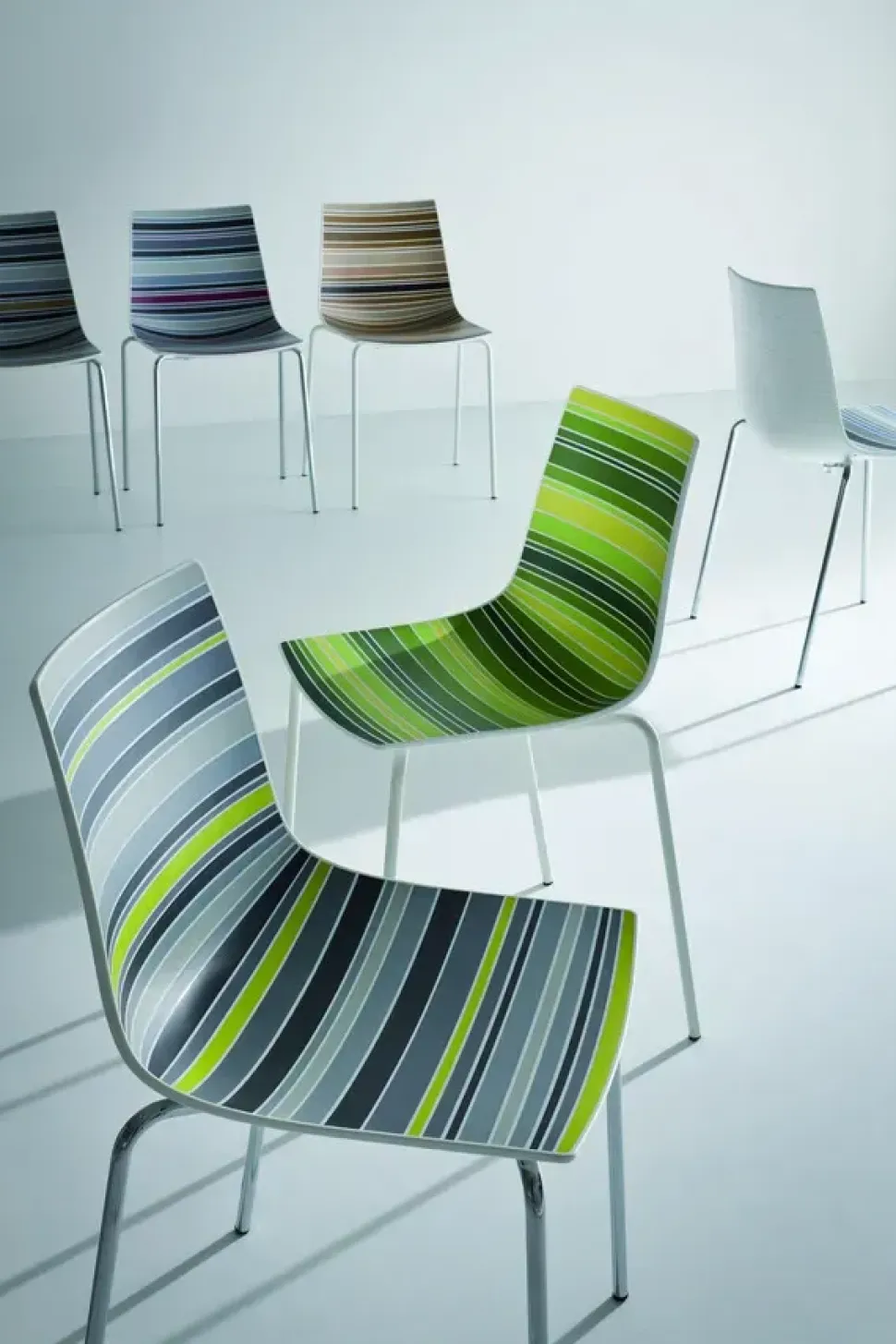 Sedia modello Colorfive di Gaber: richiedi il prezzo