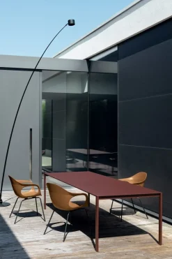 Sedia modello Elephantino a marchio Kristalia scontata del 50%