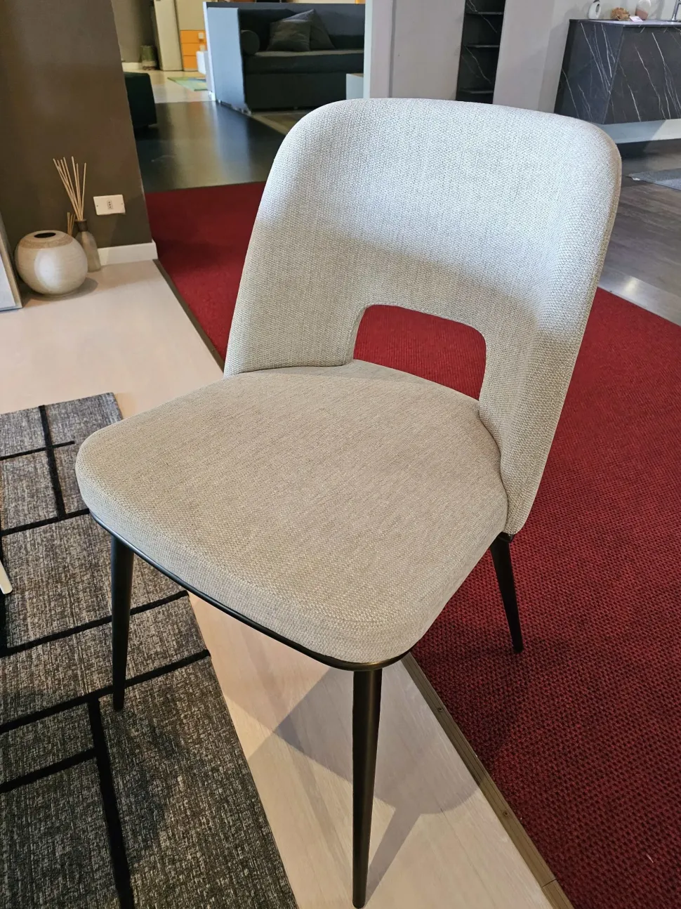 Sedia modello Foyer di Calligaris: scopri il prezzo riservato